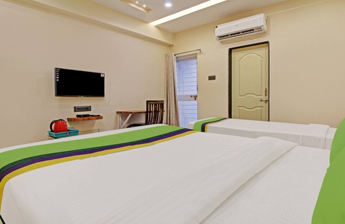 Phase 1 House | Treebo Royal Imperio, Hinjewadi
