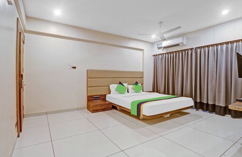 Marathahalli Hotel | Treebo Silver Key, Marathahalli
