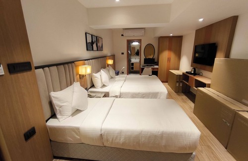 Thousand Lights Hotel | Treebo Taara