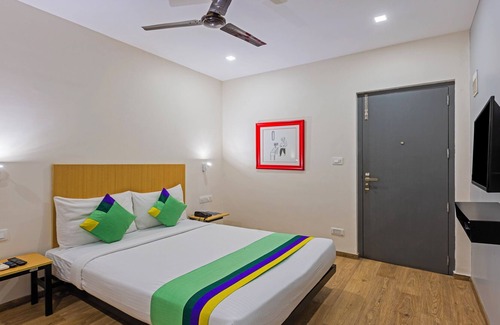 Ulsoor Hotel | Treebo Tierra Woods Indiranagar