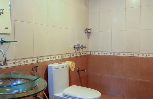 Ernakulam South Hotel | Treebo Time Square Marine Drive