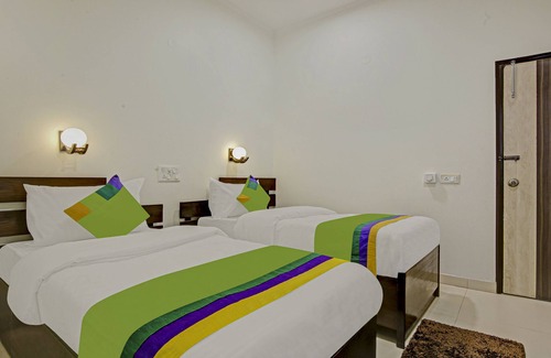 Sushant Lok Hotel | Treebo Trend Amexx Sector 55