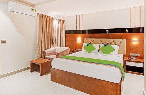 Chikkajala Hotel | Treebo Trend Emora Grand