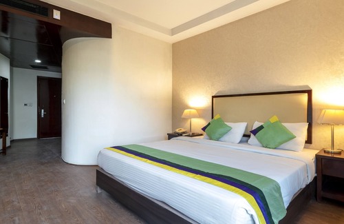 Sector 14 Hotel | Treebo Trend Grenville near Udyog Vihar