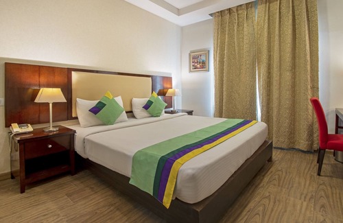 Sector 14 Hotel | Treebo Trend Grenville near Udyog Vihar