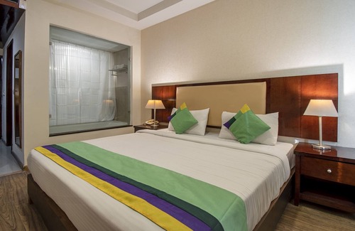 Sector 14 Hotel | Treebo Trend Grenville near Udyog Vihar