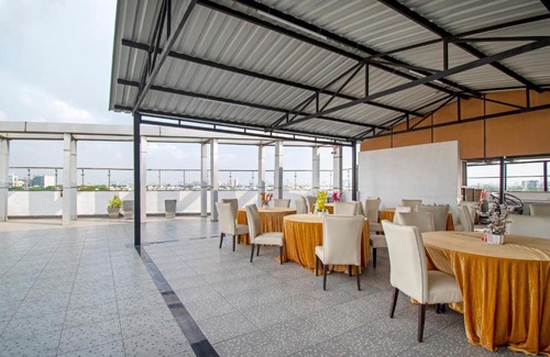Sector 14 Hotel | Treebo Trend Grenville Near Udyog Vihar