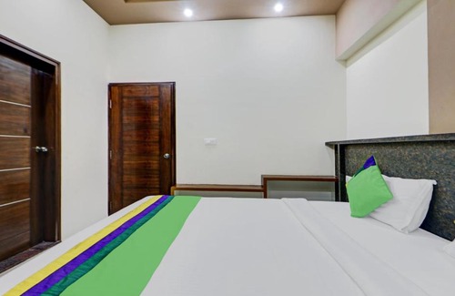 Nanjangud Hotel | Treebo Trend Karanji Residency
