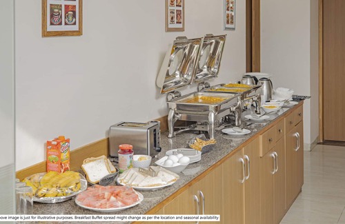 RR Nagar Hotel | Treebo Tryst Raj Vista