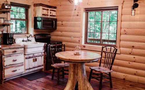 Millersburg House | Treehouse #0 by Amish Country Lodging