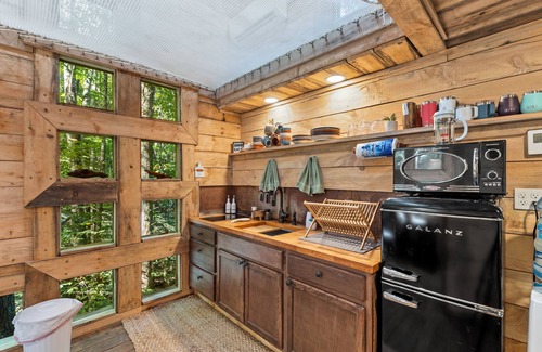 Rogers Apartment | Treehouse - Amazonia - Red River Gorge, KY