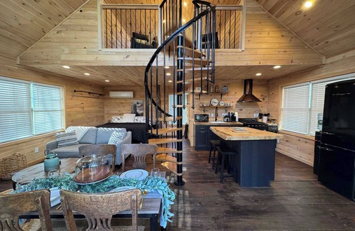 Belgrade Cabin | Treehouse Duo Lakefront 2 Private Hot Tubs