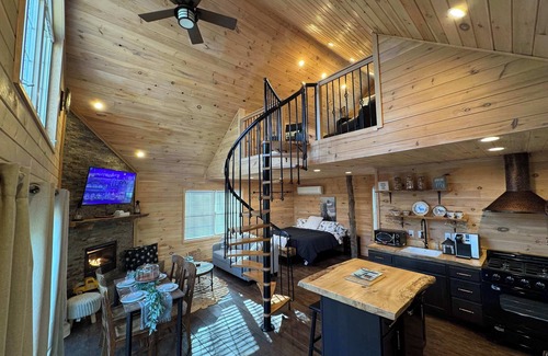 Belgrade Cabin | Treehouse Duo Lakefront 2 Private Hot Tubs