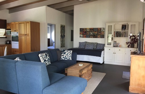 North Maleny House | Treehouse Escape - enjoy nature, escape the pressures of your busy life.