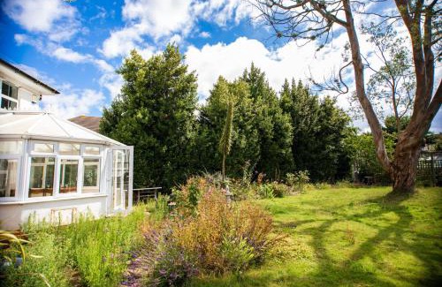 Bexhill-on-Sea Apartment | Trees Annex - Bexhill