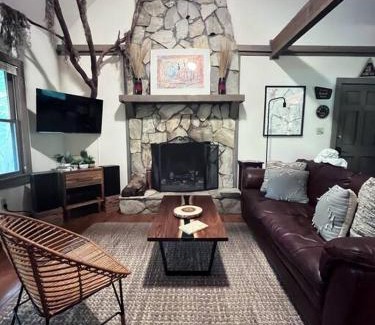 Cedar Mountain House | Treetop Cabin