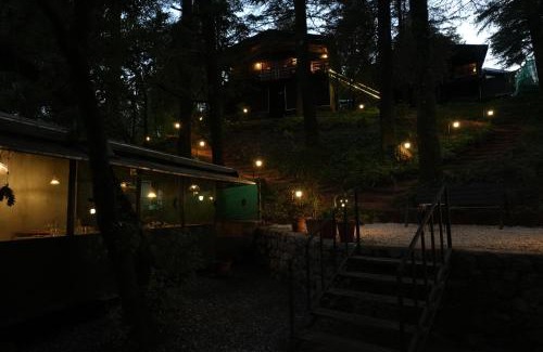 Bullawala Resort | Treetop Glamps