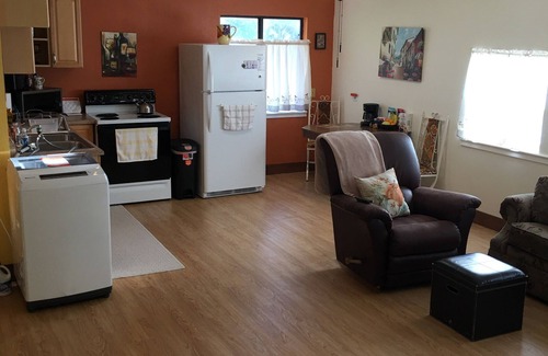 Richardson Apartment | Treetop Hideaway