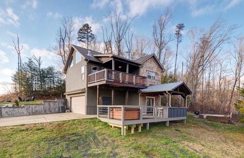 Wildwood Cabin | Treetop Retreat in Wildwood