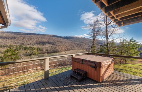 Wildwood Cabin | Treetop Retreat in Wildwood