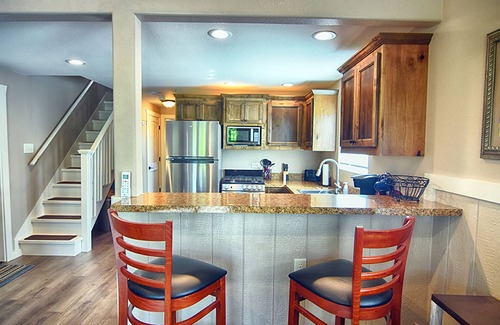 Center Point Cabin | Treetop River Cabins