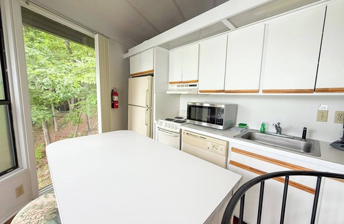 Village of Four Seasons House | Treetop Village23-2Bed/2Bath/Pools/Dock/Pickleball/Fitness Center-6-8PP-Four Seasons Area