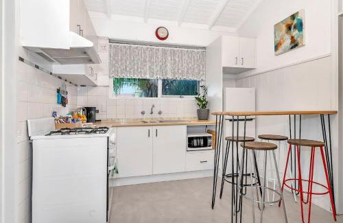 Glenelg North Apartment | 'Treetops at Glenelg' Coastal Stay with Leafy Patio