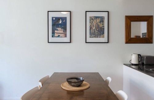 Erskineville Apartment | Treetops Erskineville Apartment w Parking & Aircon