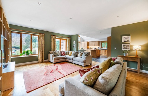 Wimborne Cottage | Treetops is a Fabulous holiday home