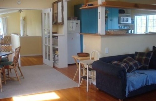 St. Arnaud House | Treetops, St Arnaud, Nelson Lakes