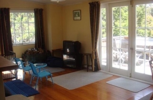 St. Arnaud House | Treetops, St Arnaud, Nelson Lakes