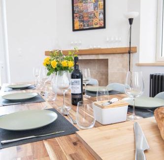 Saint-Severin House | Treize Maison B-2 bed house in centre of Saint Severin