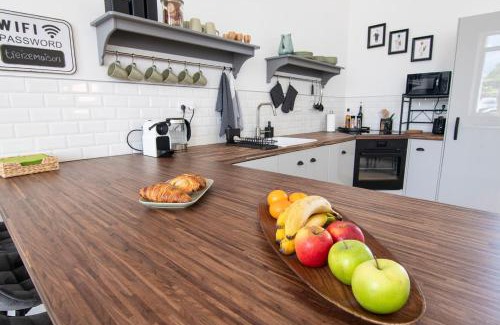 Saint-Severin House | Treize Maison B-2 bed house in centre of Saint Severin