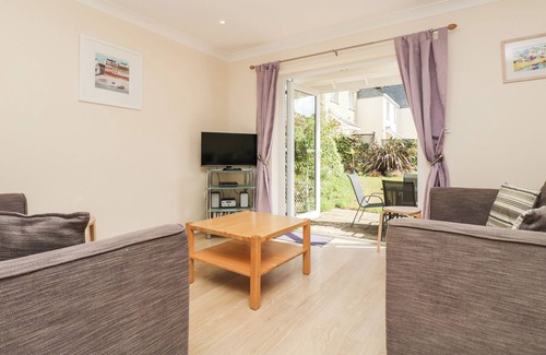 Falmouth House | TRELEASE, family friendly, with a garden in Falmouth