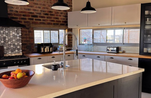 Still Bay House | Tremendous family-pet friendly, Stilbaai home