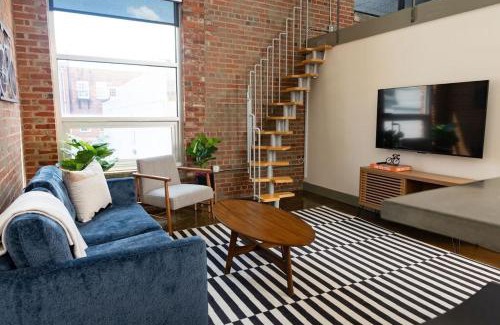Roanoke Apartment | Trendy 1 Br Loft Apt Downtown With Exposed Brick
