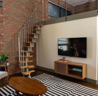 Roanoke Apartment | Trendy 1 Br Loft Apt Downtown With Exposed Brick