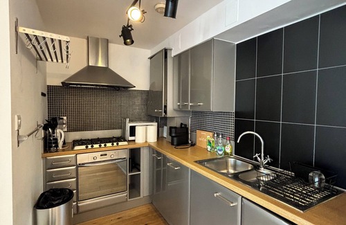 Weavers Apartment | Trendy 2BD Flat, Heart of Shoreditch!