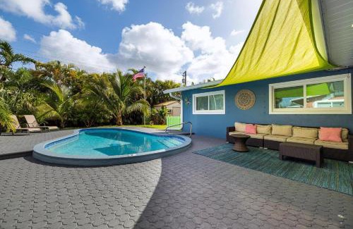 Fort Lauderdale Villa | Trendy 3-bedroom villa with saltwater pool and yard