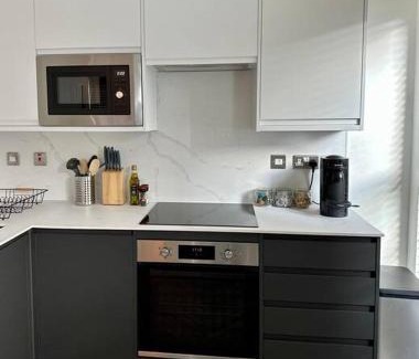 Spitalfields Apartment | Trendy Apartment in East London