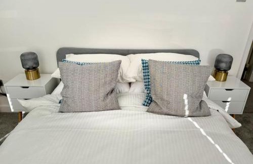 Spitalfields Apartment | Trendy Apartment in East London