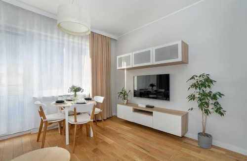 Jezyce Apartment | Trendy Apartment Polna in Poznan by Noclegi Renters