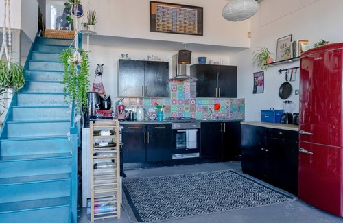 Hackney Wick Apartment | Trendy & Artistic Loft Hideaway, Hackney Wick!