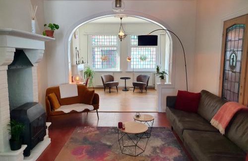 Sint-Kruis House | Trendy, authentieke woning met groot terras en tuin