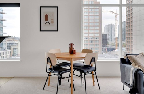 Northwest Bellevue Apartment | Trendy Bellevue 2BR w/ Gym, W/D & Roof, near Downtown Park, by Blueground