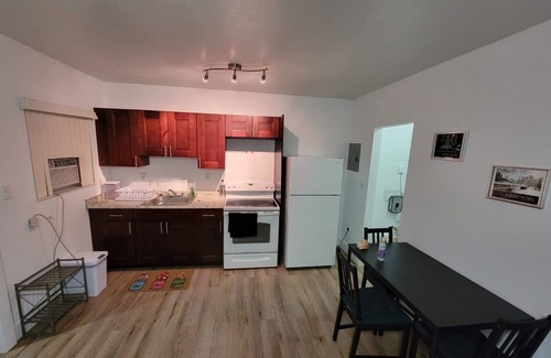 Allapattah Apartment | Trendy Bohemian Near Bars, Restaurant, Art, Health