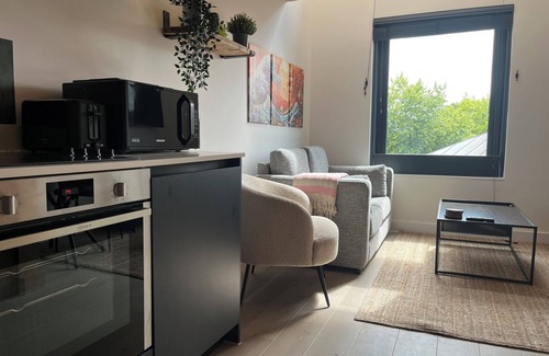 Castlefield Apartment | Trendy & Central - TWO Floor Duplex - Irwell Stays