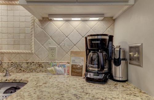 Columbia House | Trendy Columbia Townhome