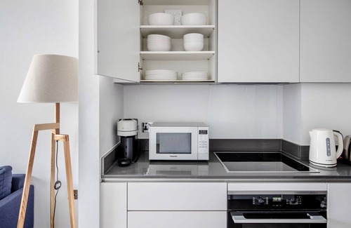 The City of London Apartment | Trendy Holborn 1BR, w/Elevator nr Chancery Lane, by Blueground