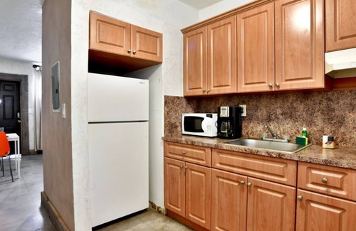 Wynwood Art District Condo | ✨Trendy, Incredible Studio With Full Kitchen Wynwood
